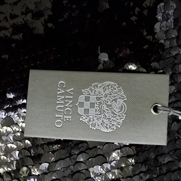 Top - Picture 3 of 4